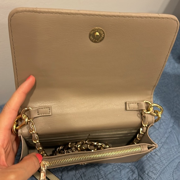 Bebe Quilted Handbag Tan Clutch with 2 straps - Picture 3 of 4